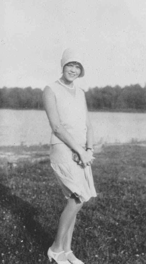 Woman Posing in Dress & Hat, Ca. 1928-30 (Source: Barnes)